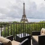 CMG Tour Eiffel/ New York